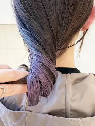 ミディアム キリカ新宿所属・ブリーチ/ エクステ/レイヤーのヘアスタイル