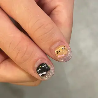 ネイル 𝑟𝑖𝑠𝑎 🕯‎🤍のネイルデザイン