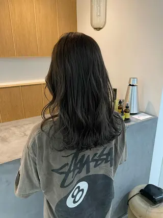 カラー Tommy所属・平田 知優のヘアスタイル