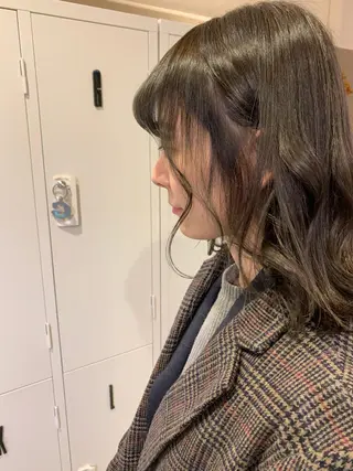 ミディアム カラー 佐藤 永夏のヘアスタイル