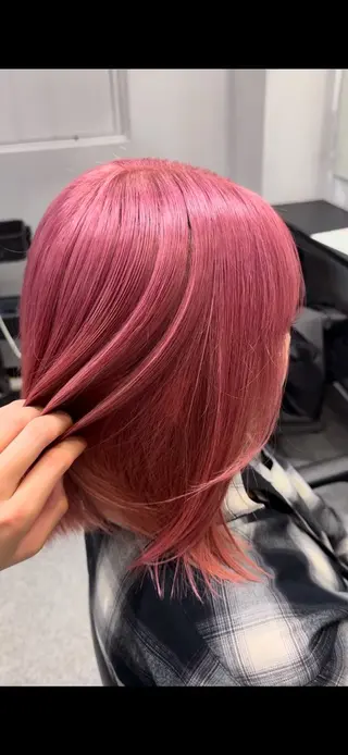 ショート 👑ツヤブリーチ特化 👑おうた👑のヘアスタイル