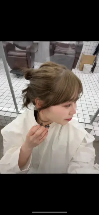 ミディアム カラー Henrietta  自由が丘所属・ベージュ/ブリーチ無 し/透明感/yukiのヘアスタイル