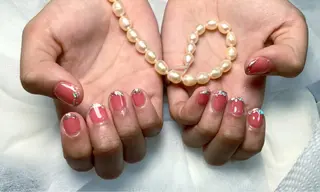 ネイル pink ladyサロン所属・べ にのネイルデザイン