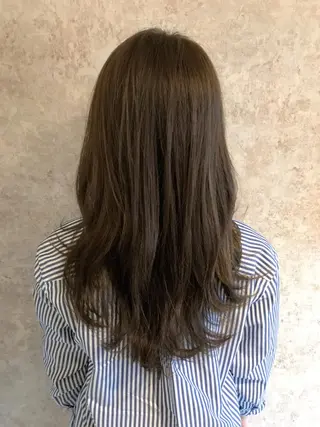 ミディアム due hair 京都駅前店 MILBON オージュア認定サロン【デューヘアー】所属・ハイトーンブリーチ 土坂　由志【京都】のヘアスタイル