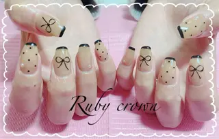 ネイル Ruby Crownのネイルデザイン