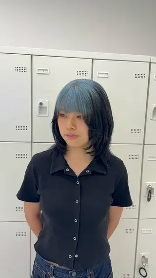 セミロング カラー ヘアアレンジ ハイトーン艶カラー 🤍ゆうひのヘアスタイル