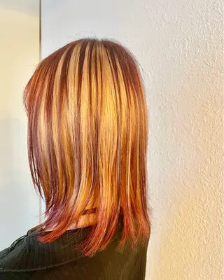 ミディアム 五藤 🍀壽野のヘアスタイル