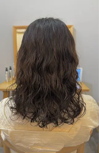 セミロング パーマ oceano🌎小林 穂乃花のヘアスタイル