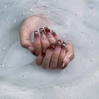 ネイル パーツ全部¥110 サロンミミのネイルデザイン