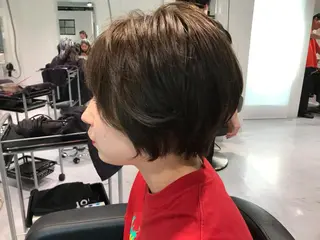 ショート カラー 赤み消し韓国ヘア レイヤー縮毛🤍渡邉のヘアスタイル