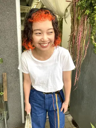 ショート パーマ qiieダブルカラー イルミナカラーのヘアスタイル