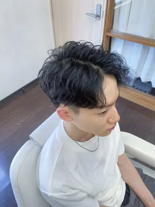 ミディアム パーマ メンズ Smile hair浦和本店所属・🌟夜から通える🌟 メンズ専門店長RENのヘアスタイル