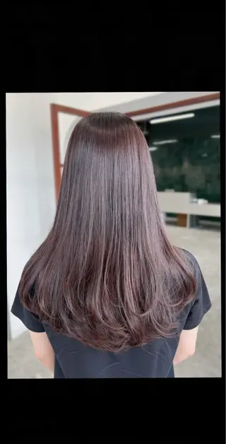 ロング カラー ✨️赤み消しカラー/ ミルクティーベージュのヘアスタイル