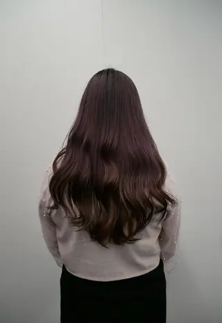 ロング モリ ナツルのヘアスタイル