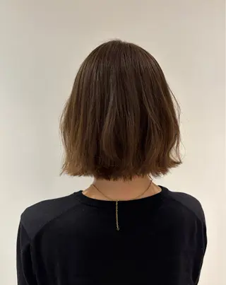 ミディアム カラー relond TAKEのヘアスタイル