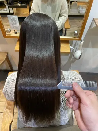 脇 麻紘のヘアスタイル