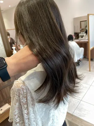 カラー 西 柚のヘアスタイル