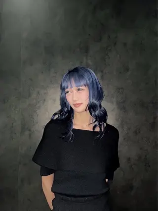 セミロング カラー ✩.*Aise⟡.· 艶カラー🐈‍⬛🩶のヘアスタイル