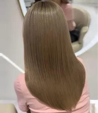 セミロング カラー 名駅/ハイトーン /Y2k/YUNAのヘアスタイル