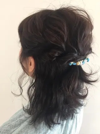 ミディアム カラー ヘアアレンジ 似合わせ.ﾍｱｾｯﾄ 得意🌹井上美沙のヘアスタイル