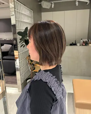カラー techné所属・塔尾 真那のヘアスタイル