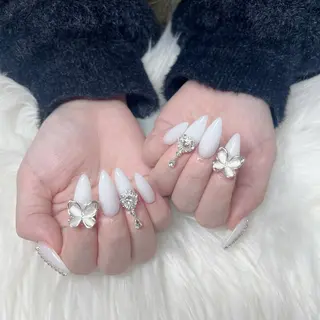 ネイル 石王 美羽のネイルデザイン