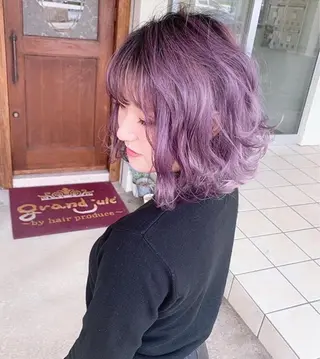 ミディアム カラー grand juteのヘアスタイル