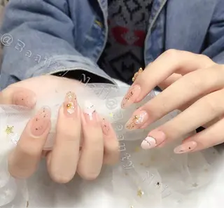 ネイル Moonstone Salon所属・Moonstone Salonのネイルデザイン