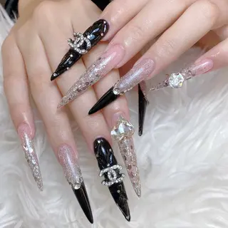 ネイル ANH ゴテゴテネイルのネイルデザイン