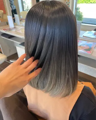 カラー 村舘 美月のヘアスタイル