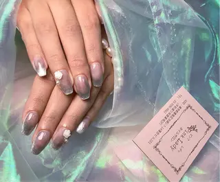 ネイル pink ladyサロン所属・べ にのネイルデザイン