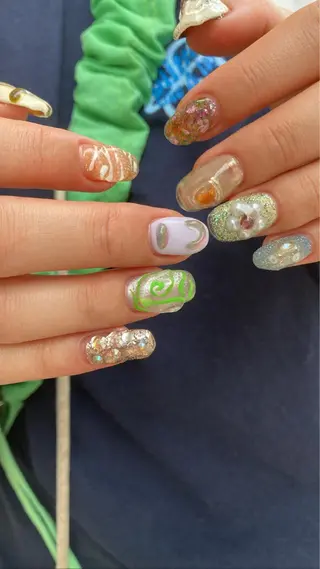 ネイル nailsalon　hue所属・小山 羽奈のネイルデザイン