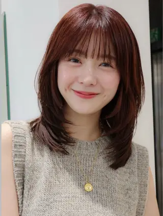 ミディアム ミディアムレイヤー/ 艶カラー🎀　emiのヘアスタイル