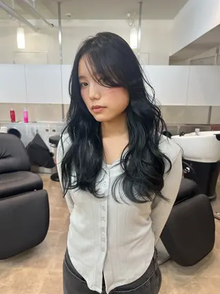 ロング カラー 一樹ハイトーン/ブリ ーチ/透明感カラーのヘアスタイル