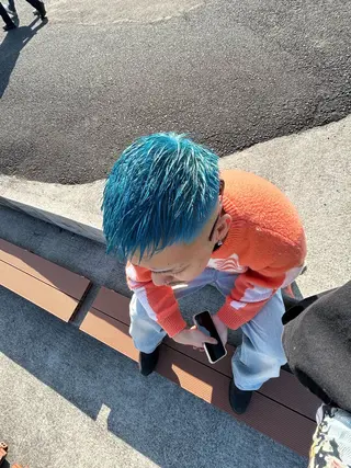 カラー メンズ Maho/海外 レイヤー/ハイトーンのヘアスタイル