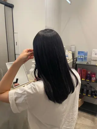 ミディアム ブリーチカラー/ 細川はるかのヘアスタイル