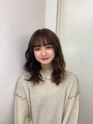 ミディアム 高山 沙来/レイヤー カット/縮毛矯正のヘアスタイル