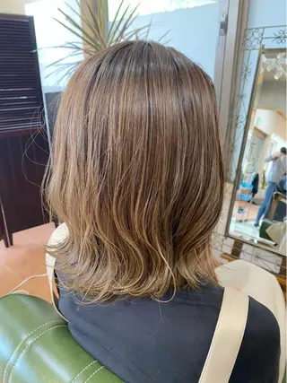 ミディアム カラー 石井 佑樹のヘアスタイル