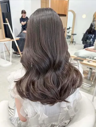 ロング 木田 真菜のヘアスタイル