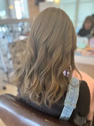 ロング Cr'ene by MARIE所属・MEI /Cre'neのヘアスタイル