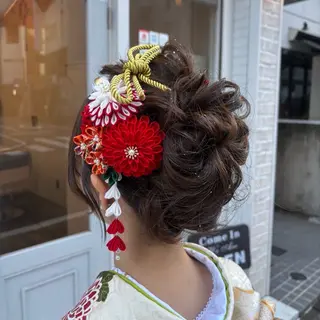 ロング ヘアアレンジ 榎戸 怜真のヘアスタイル