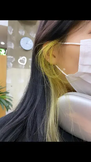 カラー kvell by urban.所属・KVELL ユナのヘアスタイル