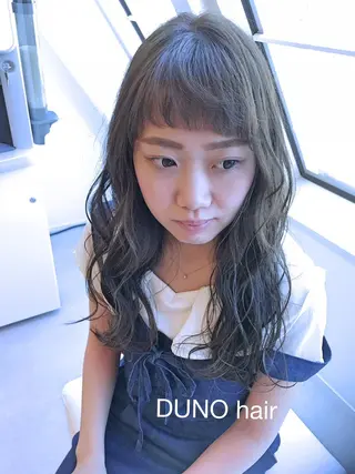 ロング 村阪 由美子のヘアスタイル