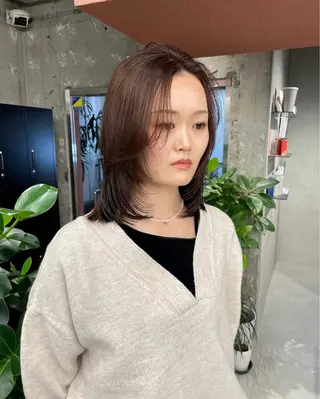 ミディアム カラー YUMA/レイヤー/ 似合わせ/パーマのヘアスタイル