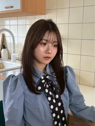 セミロング 透明感カラー🌱 🍑天野琴音🍑のヘアスタイル