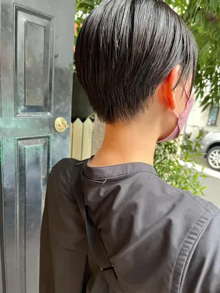 ショート NOUN所属・eri kinjoのヘアスタイル
