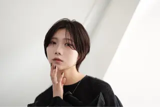 ショート カラー 八幡 空乃のヘアスタイル