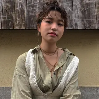 ミディアム カラー ヘアアレンジ BRUNTJET所属・MAEDA MADOKAのヘアスタイル