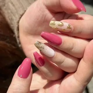 ミディアム めぐみのネイルサロン 惠のネイルデザイン