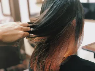 セミロング Snaly カラー特化ページのヘアスタイル